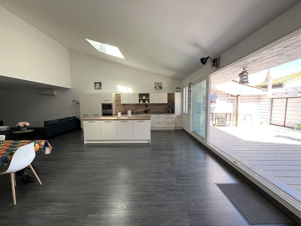 Maison de village VIAS 560000€ METRODOM IMMOBILIER
