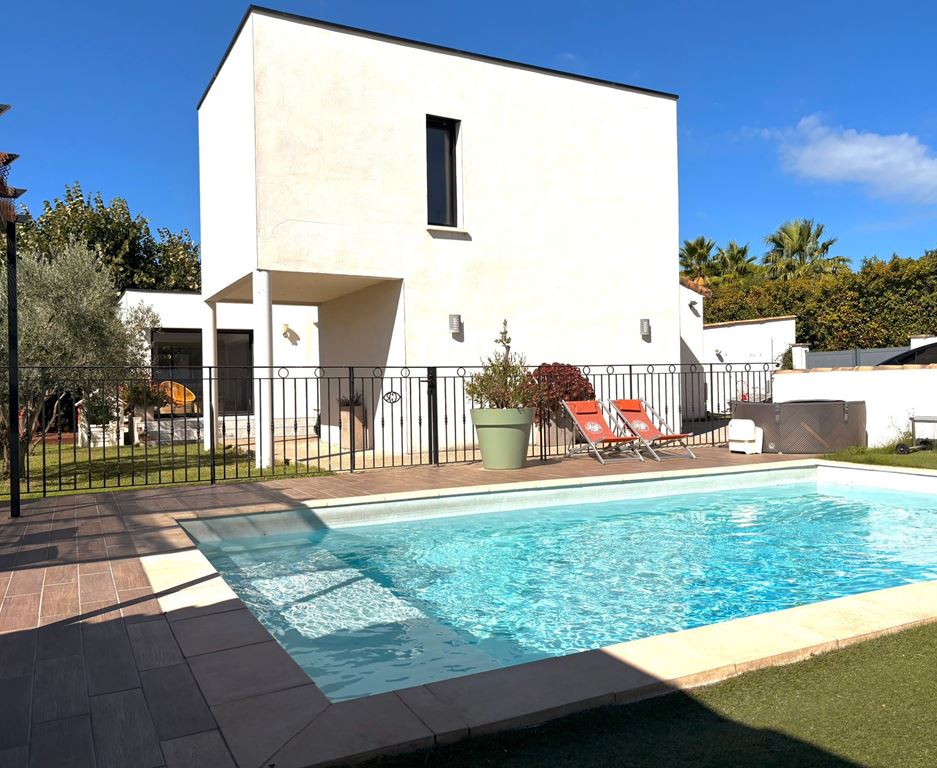 Maison CLARENSAC 499000€ METRODOM IMMOBILIER